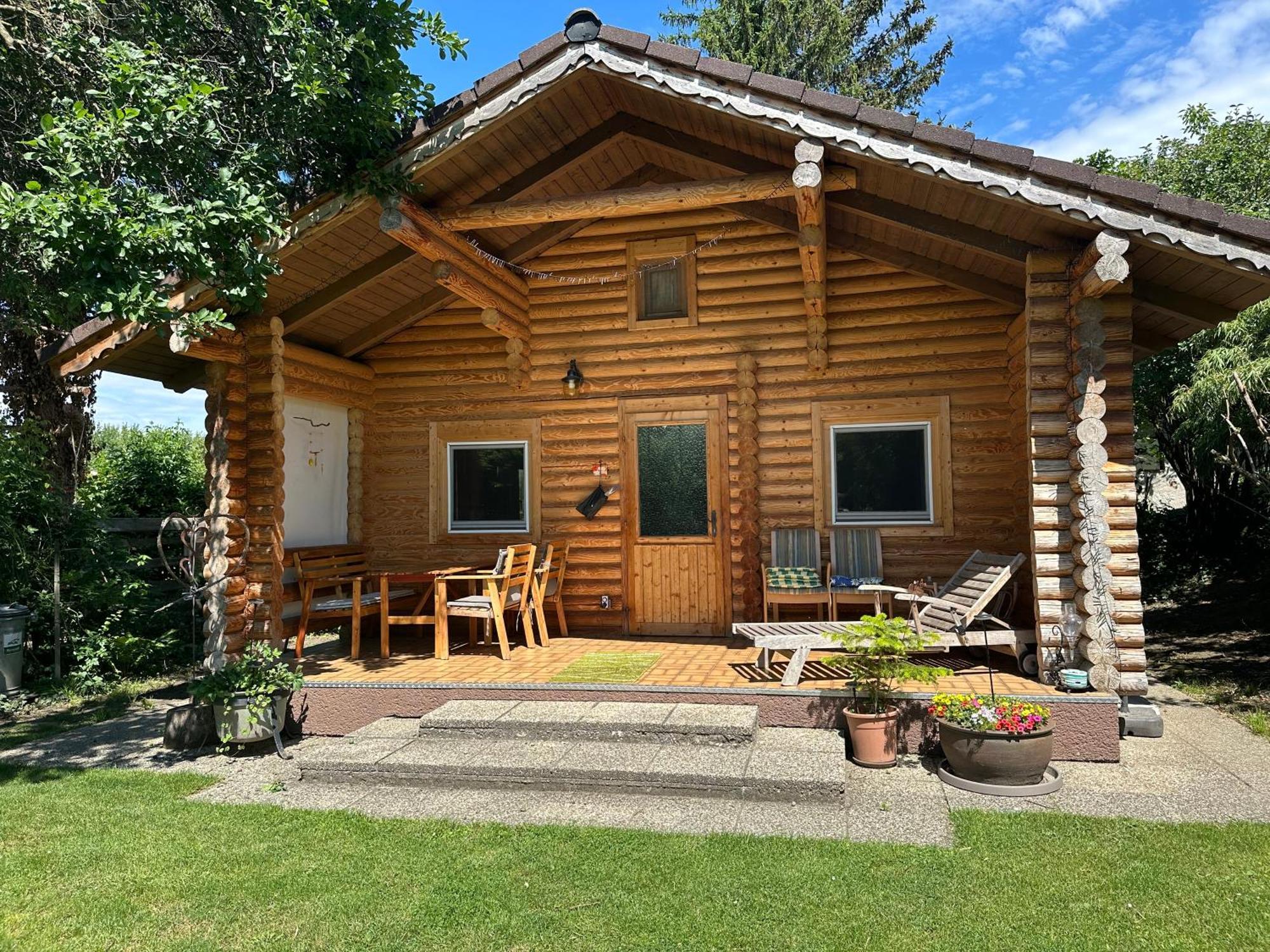 Gemuetliche Blockhuette In Wiennaehe Zofing Exterior photo