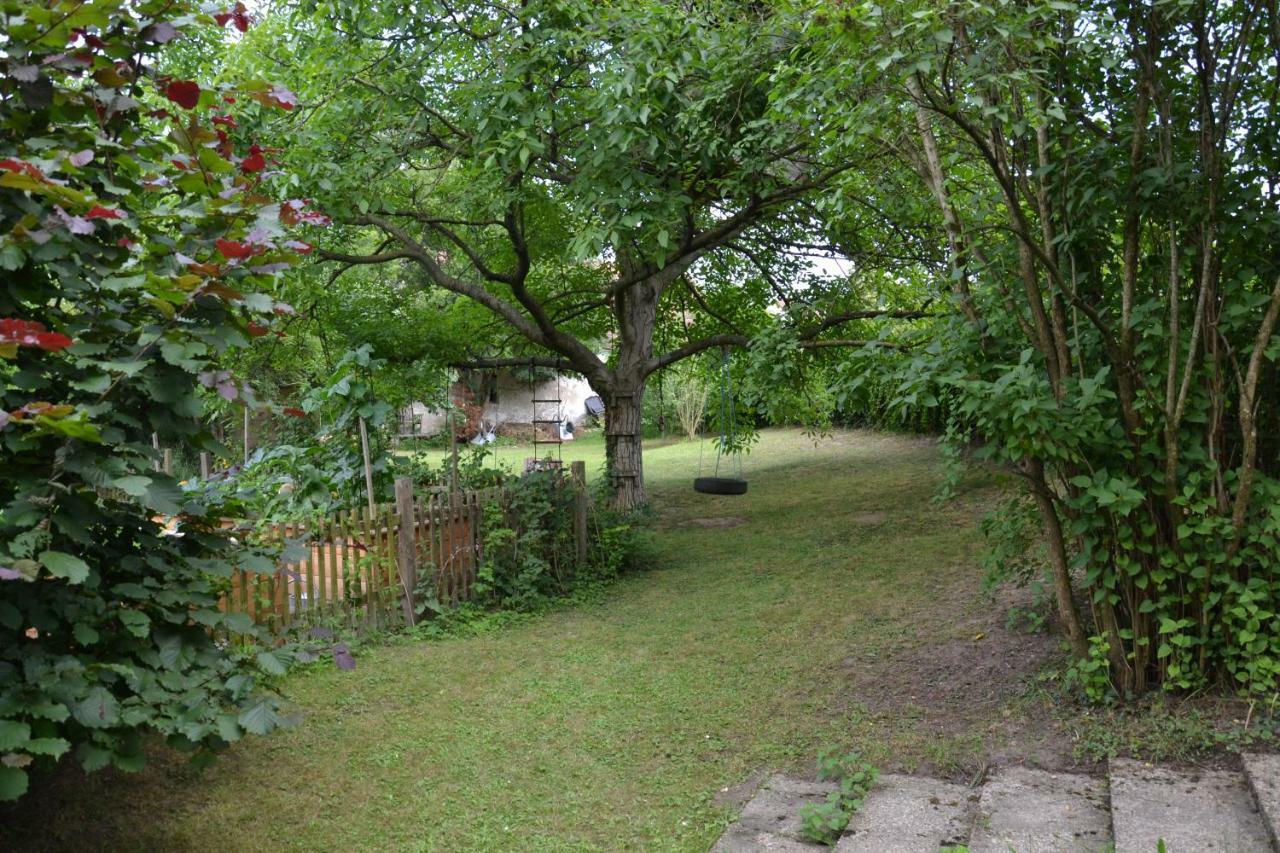 Gemuetliche Blockhuette In Wiennaehe Zofing Exterior photo
